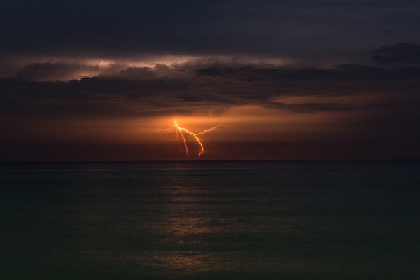 &Epsilon;&mu;&mu;&eta;&nu;ό&pi;&alpha;&upsilon;&sigma;&eta;: Έ&nu;&alpha; &tau;έ&lambda;&omicron;&sigmaf; ή &mu;&iota;&alpha; &alpha;&rho;&chi;ή