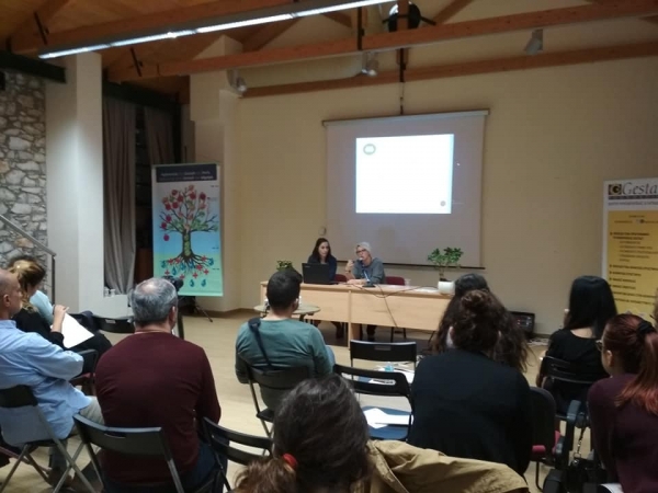 &Epsilon;&Pi;&Epsilon;&Tau;&Epsilon;&Iota;&Alpha;&Kappa;&Eta; &Eta;&Mu;&Epsilon;&Rho;&Iota;&Delta;&Alpha; &Sigma;&Tau;&Eta; &Lambda;&Alpha;&Rho;&Iota;&Sigma;&Alpha;